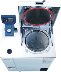 Вертикальные медицинские автоклавы LAC–5–SE и LAC–5–SP